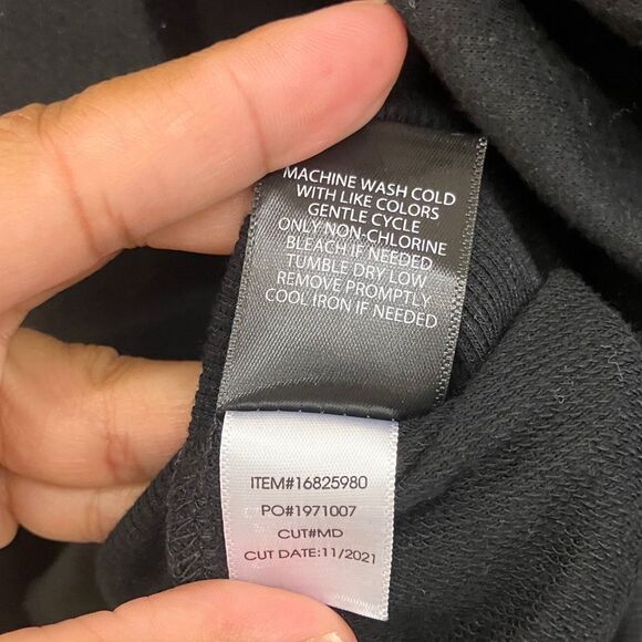 Torrid black Zip-Up Cropped Hoodie size 2 (2X) #32 - Picture 6 of 6